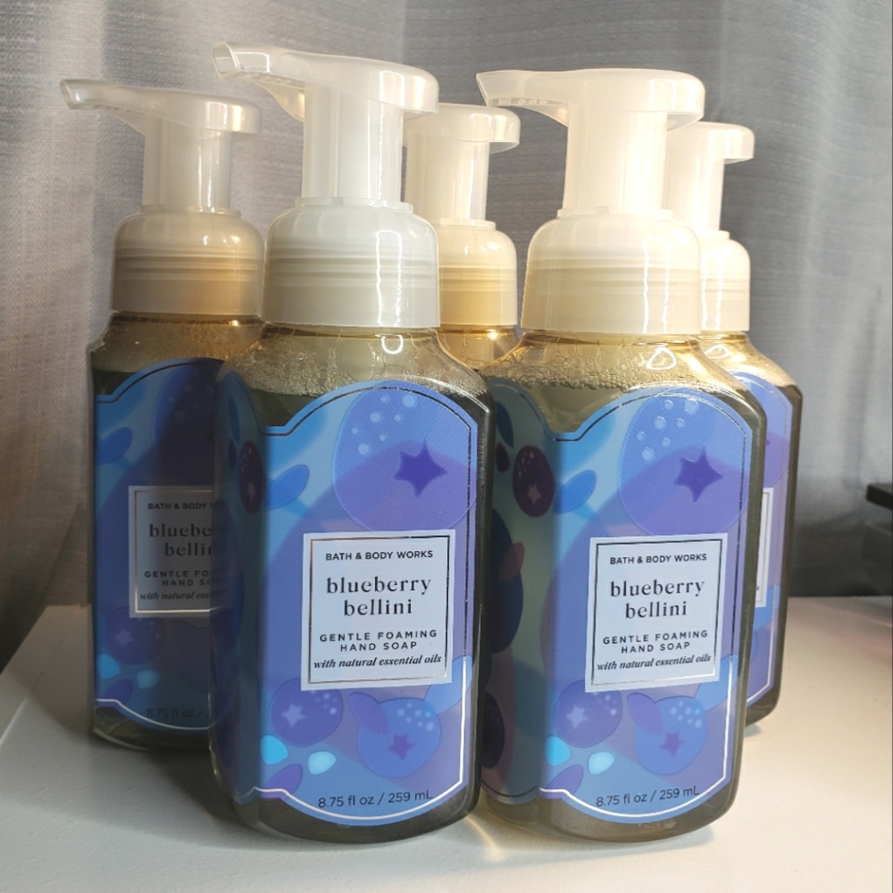 BBW BLUEBERRY BELLINI GENTLE FOAMING HAND SOAP X5
